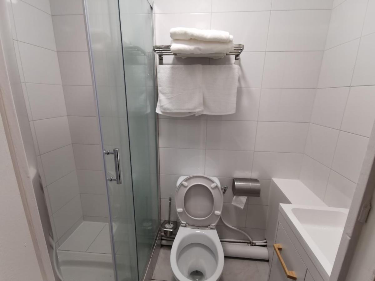 Bondy Chambre Екстериор снимка