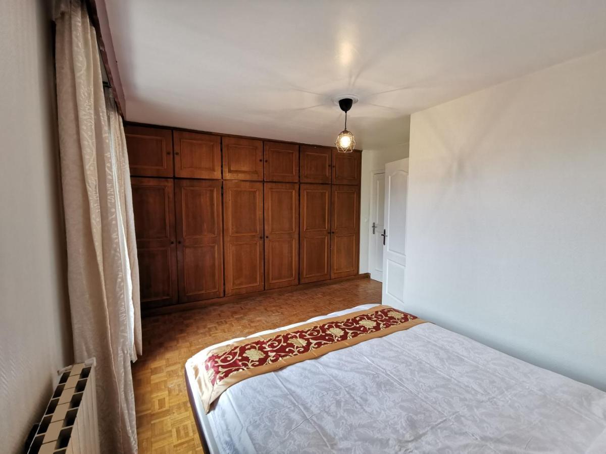 Bondy Chambre Екстериор снимка