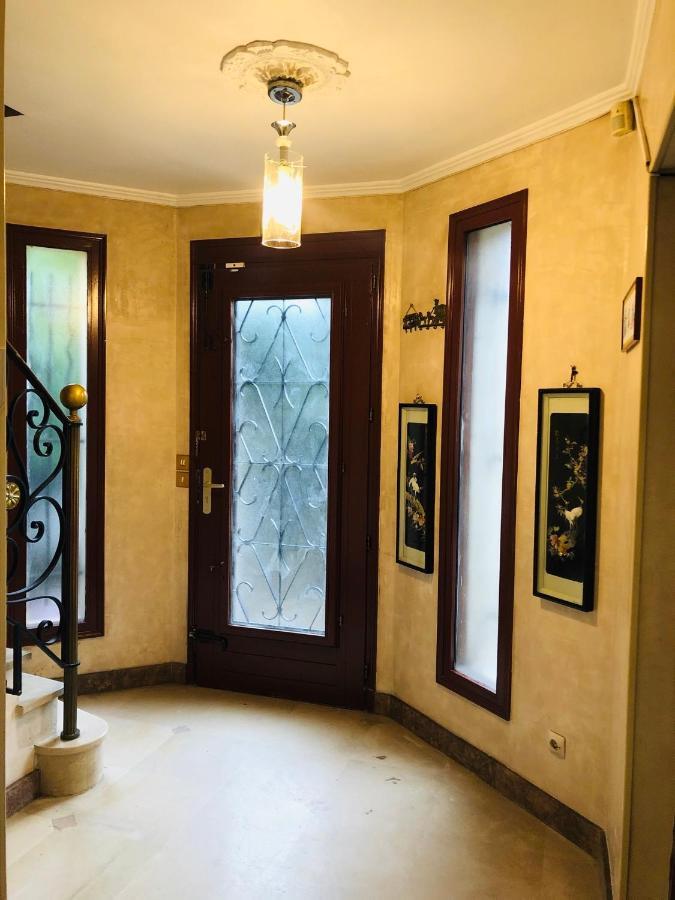 Bondy Chambre Екстериор снимка
